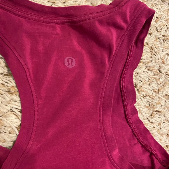 Lululemon Love tank size 2 - Picture 4 of 4